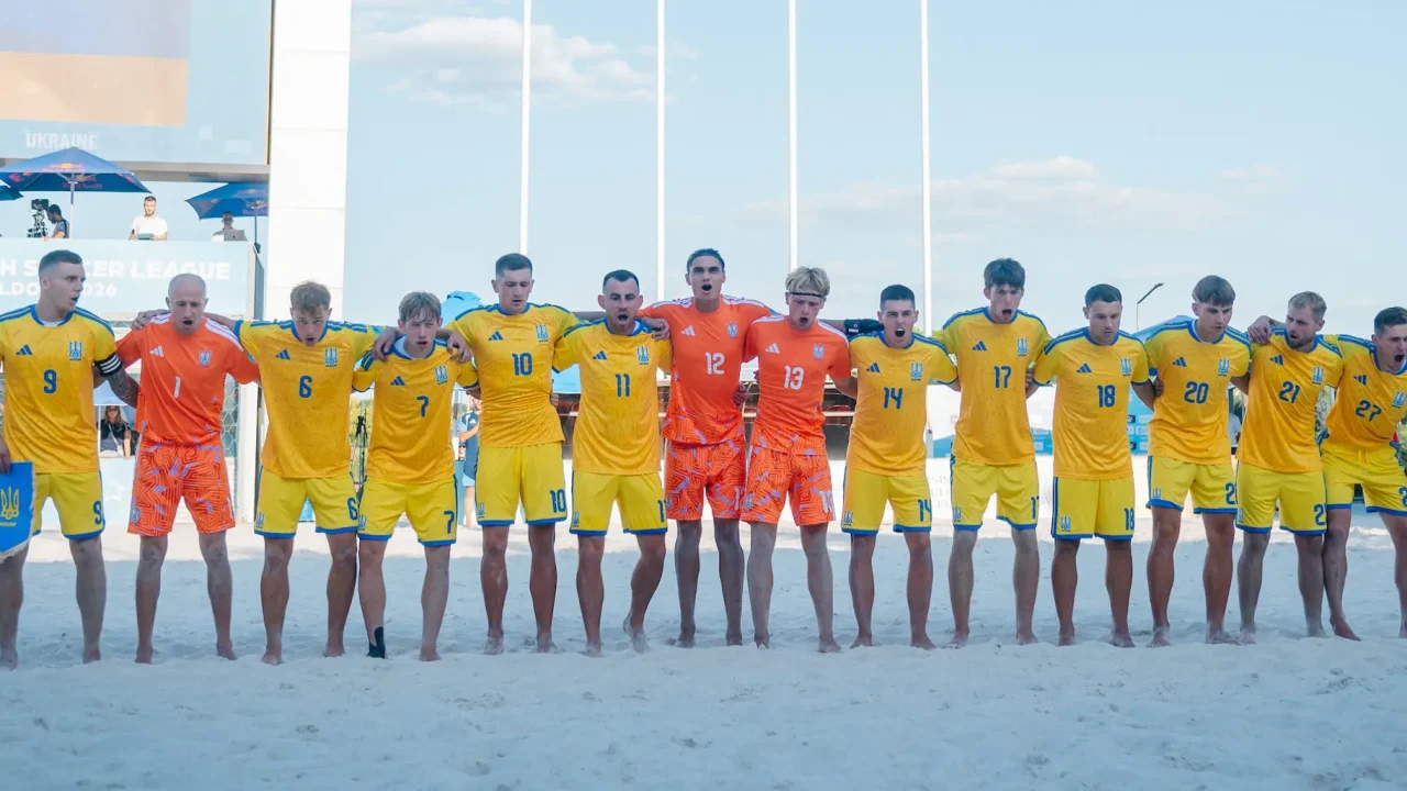 Збірна України з пляжного футболу перед матчем Євроліги у Кишиневі