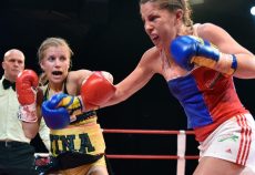 Бокс / ММА: момент змагання до матеріалу «Як судді рахують раунди у професійному боксі»