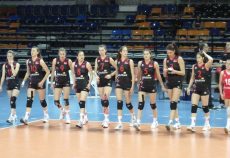Волейбол: момент змагання до матеріалу «Жіноча збірна U20 почала збір перед чемпіонатом Європи»