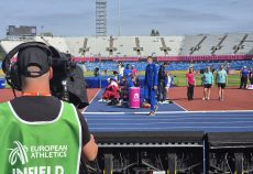 Учасник чоловічих змагань зі стрибків у висоту на Євро-2026