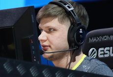 Олександр s1mple Костилєв на кіберспортивному турнірі