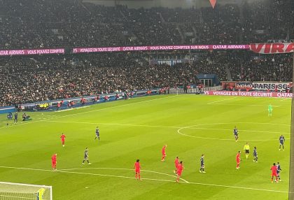 Внутрішній вигляд стадіону Parc des Princes у Парижі