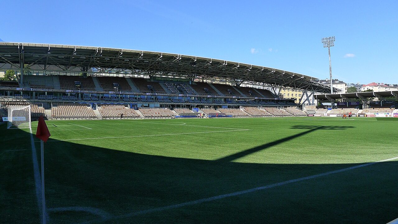 Домашня футбольна арена HJK у Гельсінкі