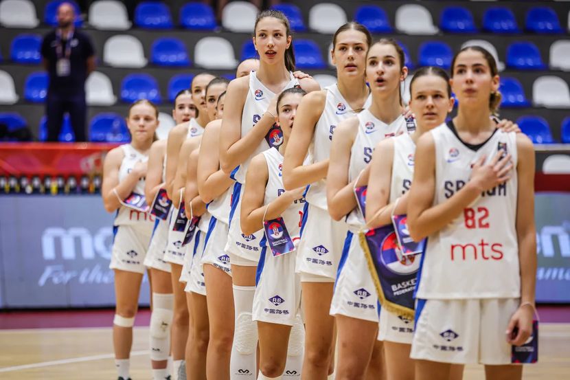 Архівний матч жіночої збірної Сербії U-16 на Євробаскеті